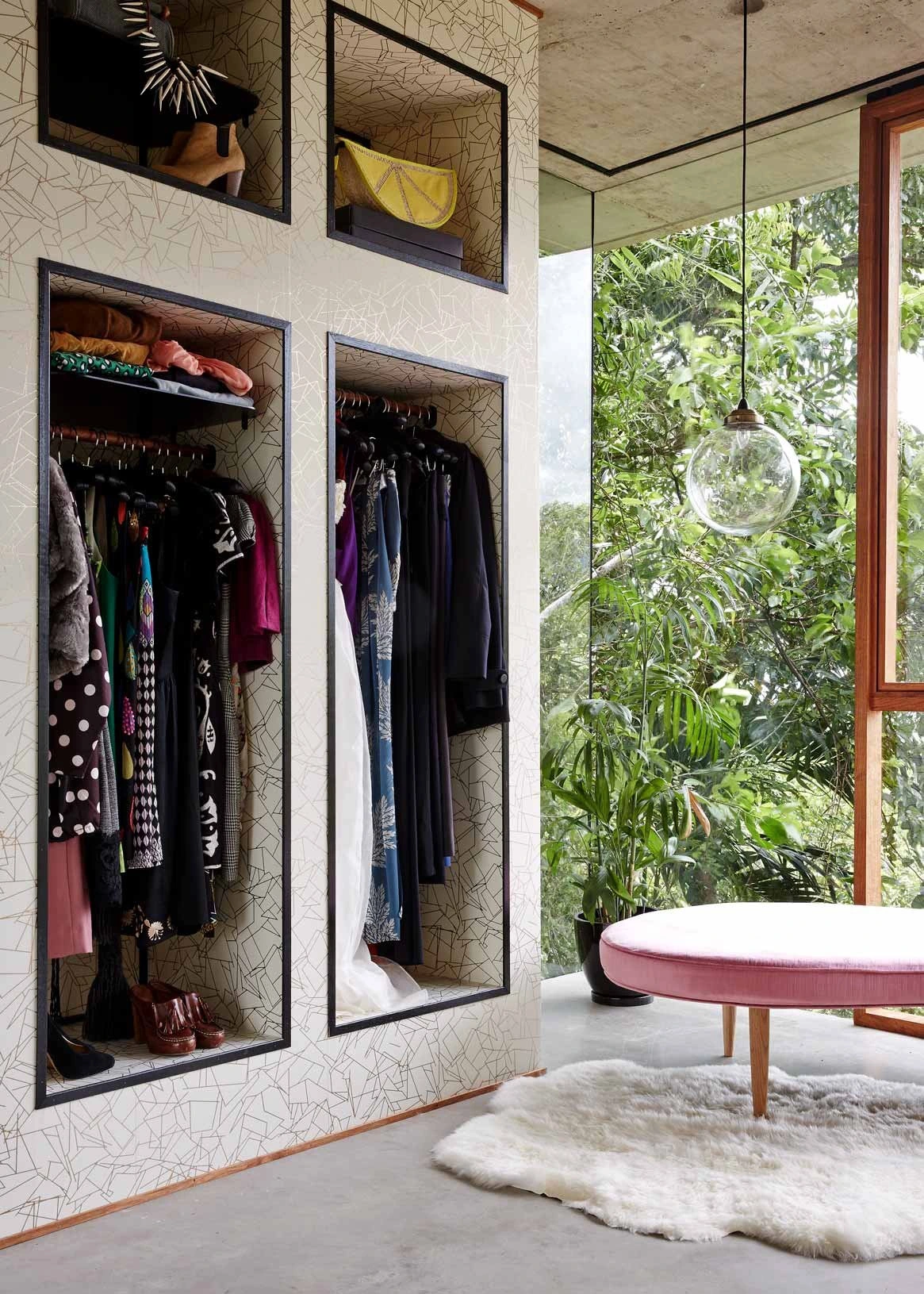 Dressing room and window detail at Planchonella House