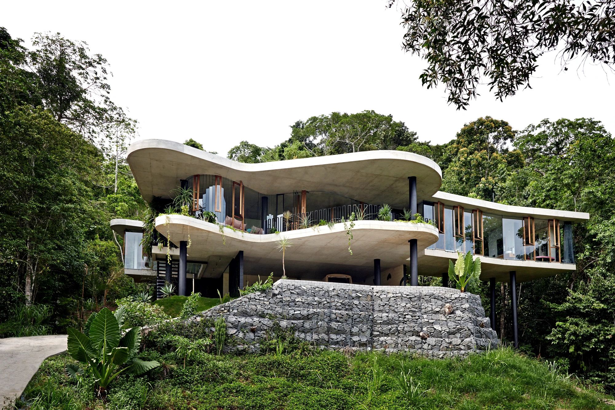 Planchonella House